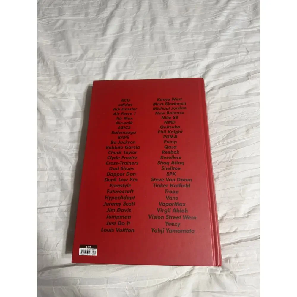 Ultimate Sneaker Book